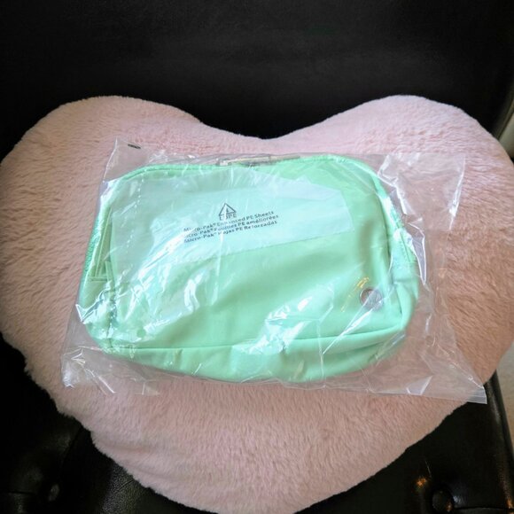 Lululemon Everywhere Belt Bag Large 2L, BNWT - Picture 6 of 6